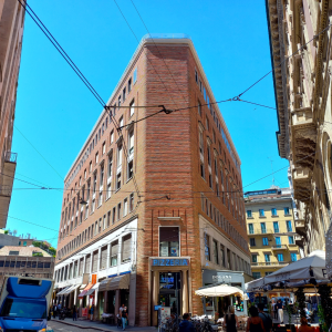Consolidamento facciate in cotto - Milano via Dogana